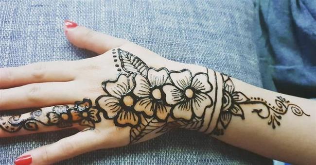 تعرف على أحدث رسومات الحناء لعام 2022 
