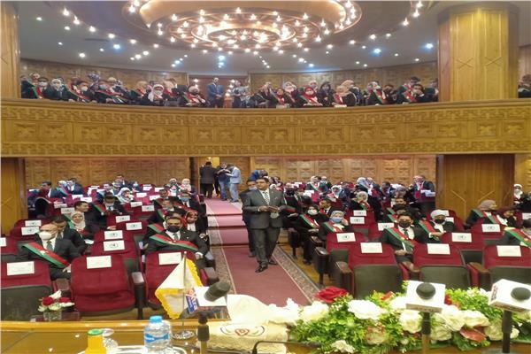 أعضاء النيابة العامة الجدد يؤدون اليمين القانونية أمام وزير العدل  