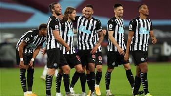نيوكاسل يزاحم برشلونة لضم هداف بازل