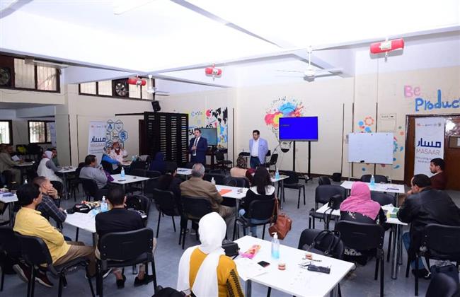 100 شاب.. في ختام المعسكر التدريبى ابدأ حلمك بجامعة سوهاج