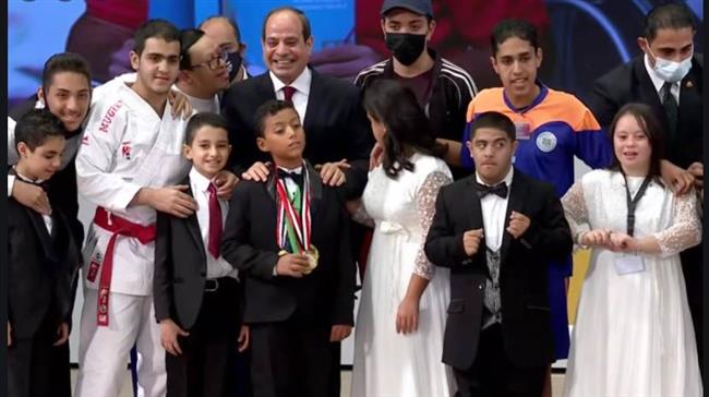 السيسي: ذوو الهمم كنز حقيقي ونحن محميون بالله وبهم