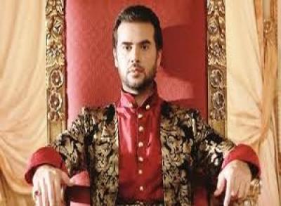سامو زين:  أحمد زكي كرس وقته للفن 