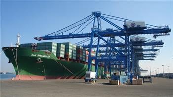 تداول 28 سفينة حاويات وبضائع عامة في ميناء دمياط
