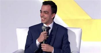 الرئيس يوعد شاب من ذوى الهمم بحوار على الهواء