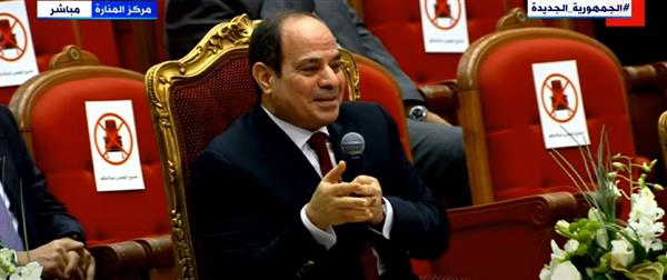 الرئيس السيسي: كان نفسي أطلع طيار