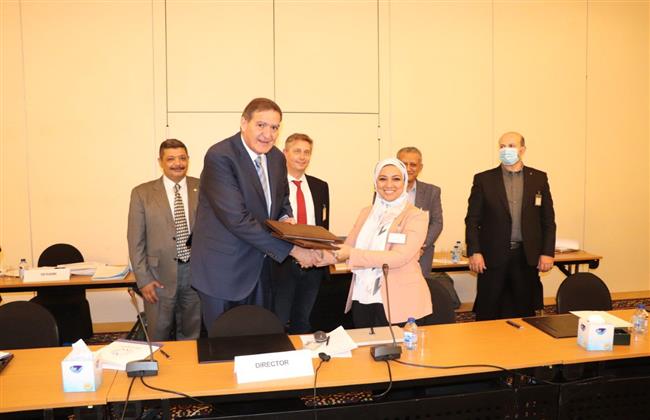 توقيع اتفاقيه بين أكاديمية البحث العلمي والمركز الدولي للأبحاث 
