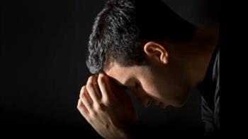 هل الذنوب تضيع أجر الصلاة والصدقة؟.. الإفتاء تجيب