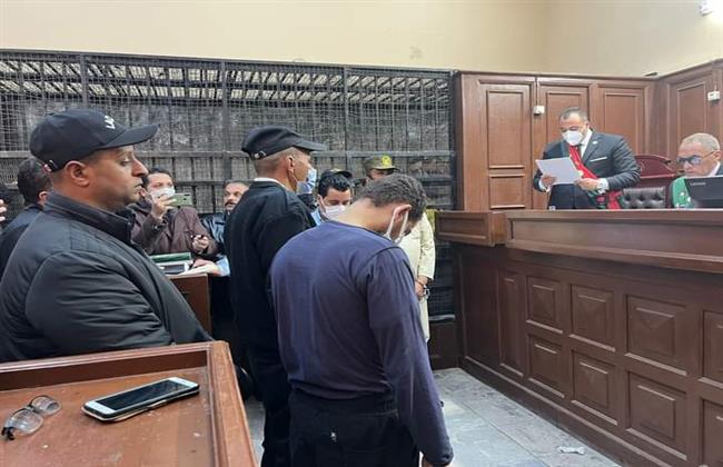 الندم والحسرة على وجه «دبور» سفاح الإسماعيلية.. والمحكمة تستمع للشهود 