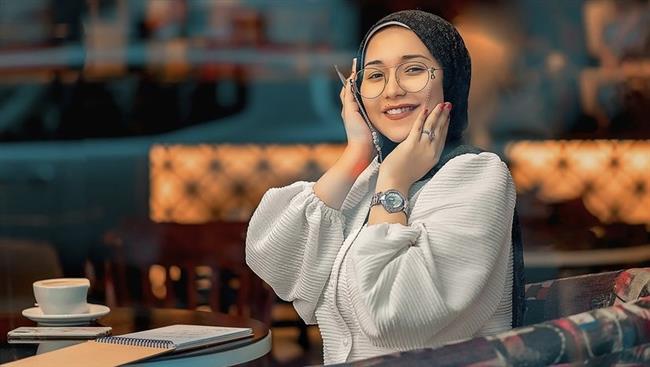 بعد إلغاء حفل جامعة جنوب الوادي.. أميرة البيلي شاعرة حصدت بأسلوبها ملايين المتابعات 