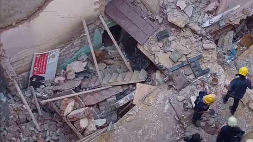 غرق وتطاير خيم سكان العقار المنهار  بالدخيلة الجبل