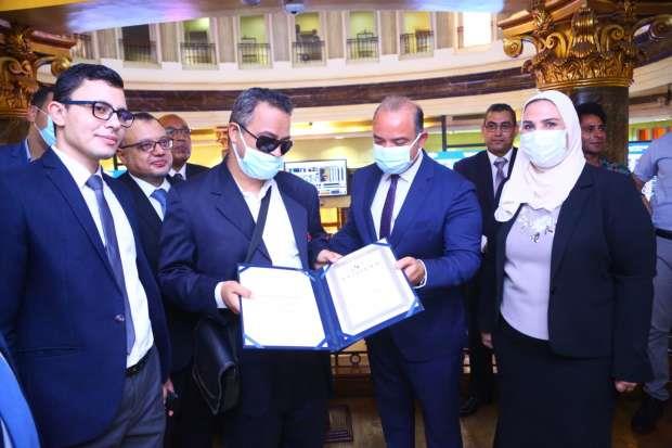أول متحدي الإعاقة البصرية في البورصة لـ «دار المعارف»: سر نجاحي رسالة لكل المكفوفين