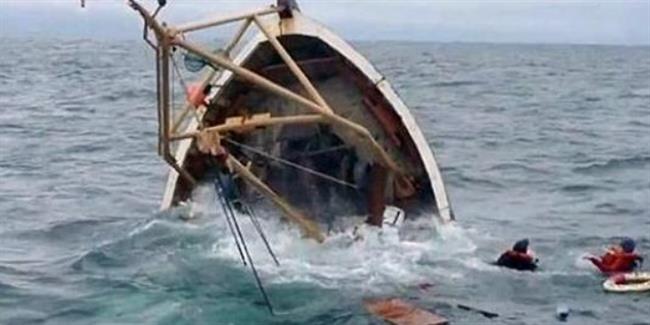 غرق مركب تجاري بالبحيرة ومصرع وإصابة 14 شخصا