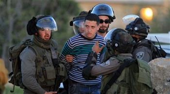   الاحتلال الإسرائيلى يعتقل 32 فلسطينيا من الضفة الغربية