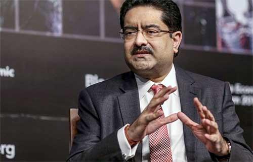 نجا من عمل إرهابي واختطاف.. هندي يتفوق على أثرياء العالم