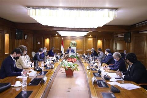 عبدالغفار يبحث مع الوكالة  الفرنكوفونية  مشروع الجامعة الأهلية الفرنسية
