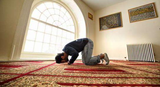 مواقيت الصلاة اليوم الإتنين
