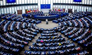   البرلمان الأوروبى يوافق على الاتفاق التجارى مع بريطانيا بعد البريكست
