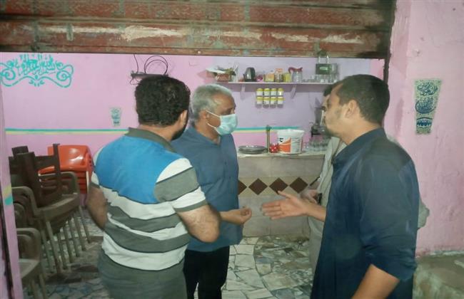 سكرتير عام مساعد بني سويف يتابع تنفيذ قرارات الحكومة بغلق المحال التجارية