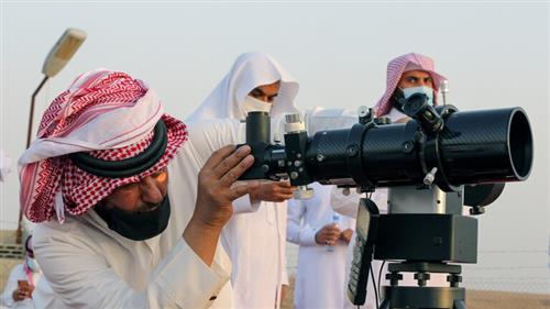 السعودية: غداًَ المتمم لشهر رمضان والخميس أول أيام العيد