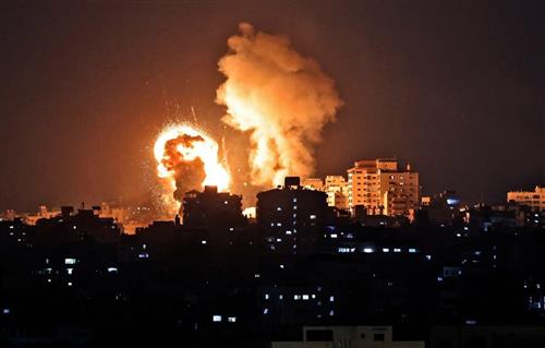 ارتفاع عدد الشهداء الفلسطينيين بغزة إلى 30 مع استمرار العدوان الإسرائيلي