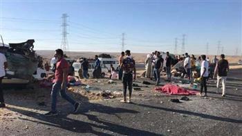 مصرع وإصابة 21 شخصا في حادث تصادم على طريق سوهاج