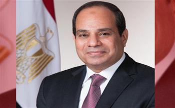   الجالية المصرية فى فرنسا تهنئ الرئيس السيسي بعيد الفطر