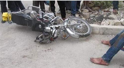 إصابة 3 أشخاص في حادث انقلاب دراجة بخارية ببني سويف