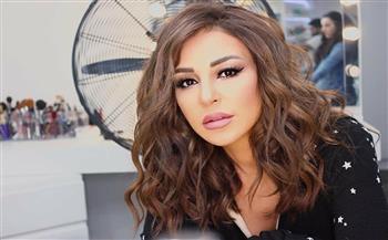 ماجي بو غصن: عيد مبارك ينعاد عليكم
