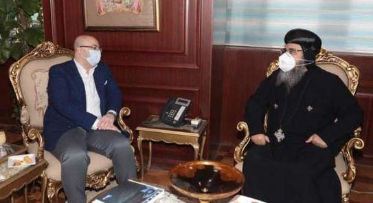 محافظ بني سويف يستقبل أسقف ببا لتقديم التهنئة بعيد الفطر