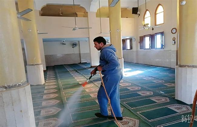 محافظ كفر الشيخ:  استمرار أعمال التعقيم والتطهير بدور العبادة والمنشآت العامة