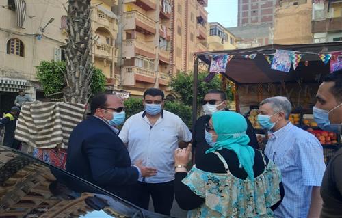 نائب محافظ الإسكندرية يقود فرقة التدخل السريع لشركة نهضة مصر بالجمرك