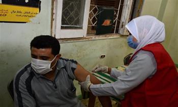   «الصحة» في الوادي الجديد : توافد المواطنين على مراكز التطعيم ضد كورونا
