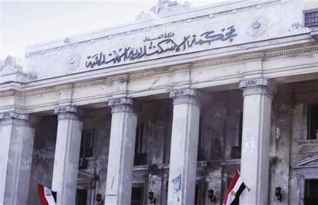 بعد اقتحام المنازل بأسلحة بيضاء ..نيابة العامرية تحجز 5 أشخاص وتخلى سبيل 9 آخرين