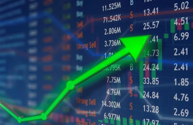 صعود 9 قطاعات بالبورصة المصرية بجلسة الأربعاء على رأسها "التجارة"