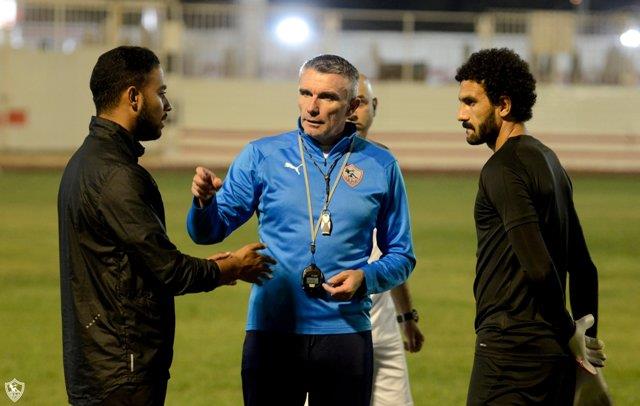 مفاجآت فى تشكيل الزمالك أمام بيراميدز في الدوري