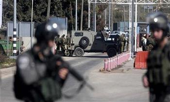   الجيش الإسرائيلى يطلق النار على فلسطينية بزعم محاولتها طعن جنود