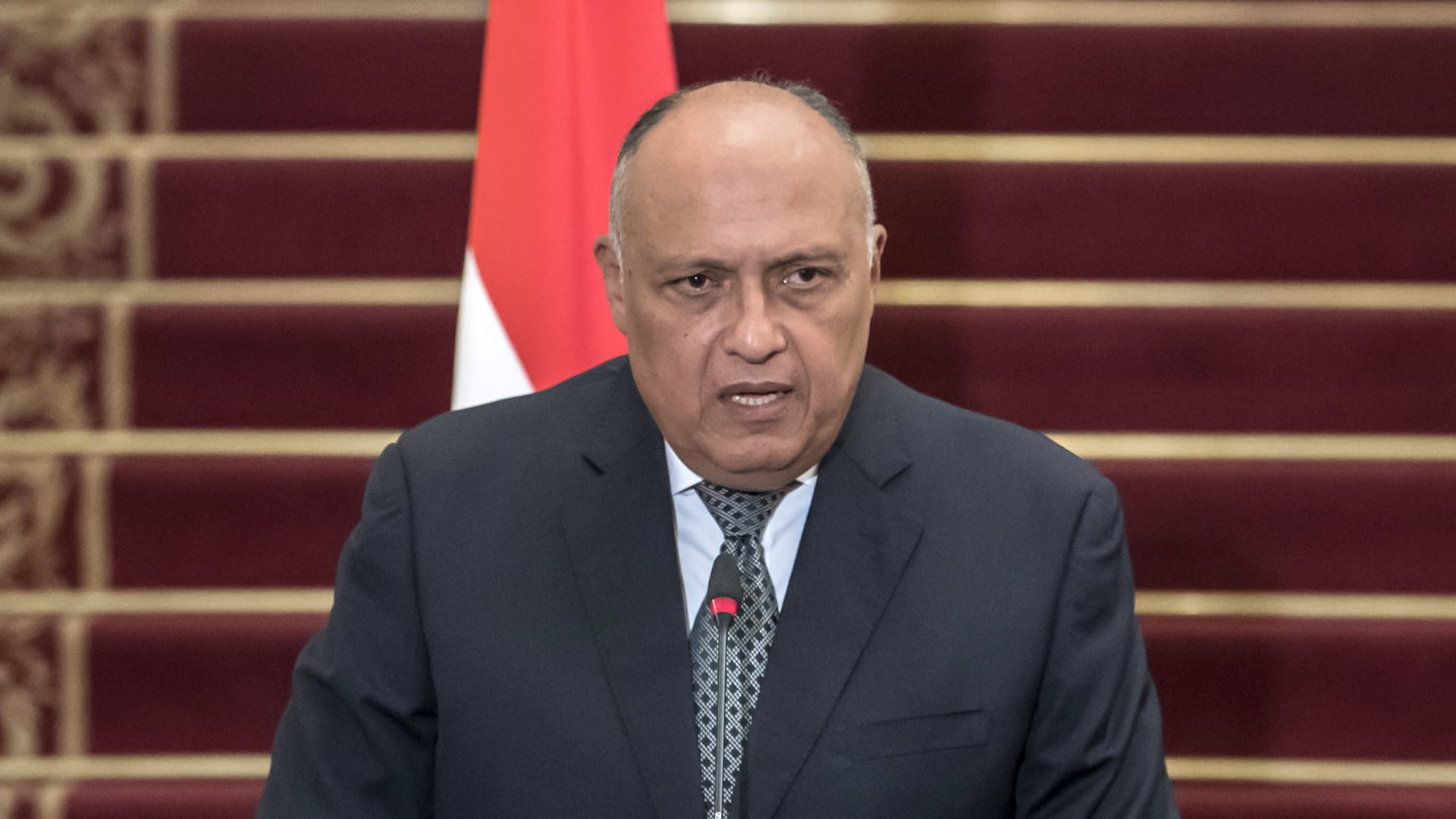 وزير الخارجية يلتقي نظيره اليوناني وعضو فتح ورئيس الشورى اليمني