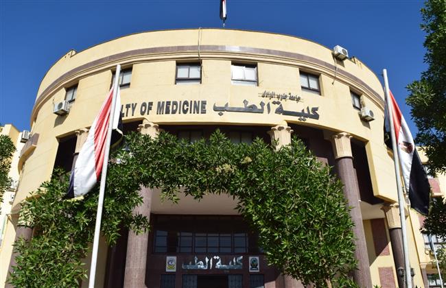 غرباوى : "متابعة تجهيزات الاختبارات الالكترونية" بجنوب الوادي