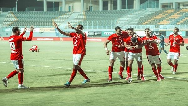 الأهلي يتحرك لخطف صفقة نجم إنبى
