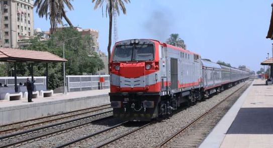 «السكة الحديد» تعيين مهندسين للعمل سائقى قطارات