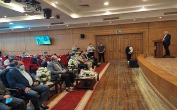   وزير الزراعة ومحافظ بورسعيد يعقدان لقاءا مفتوحا مع نواب المحافظة 