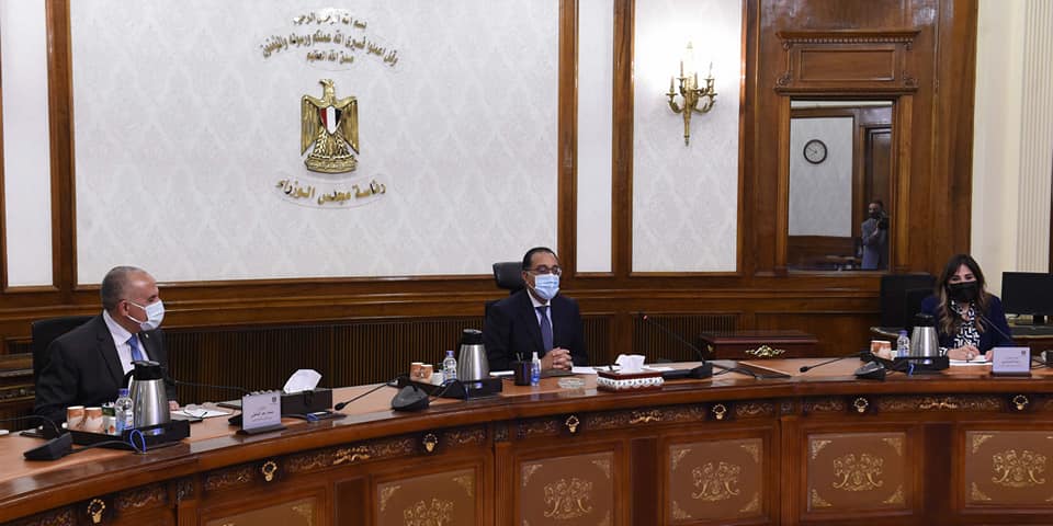 مدبولى يتابع مع وزير الرى الموقف التنفيذى لمشروعات خطة العام المالى الحالى