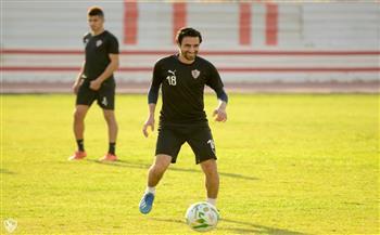 أيمن حفني يشارك في تدريبات مستبعدين الزمالك