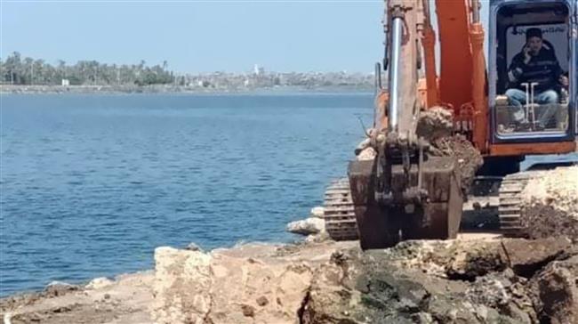 إزالة ٧ حالات تعد على نهر النيل بقنا  