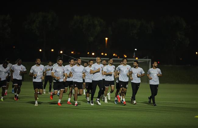  الجهاز الفني للأهلي يكتفي بمران خفيف للتخلص من الإجهاد