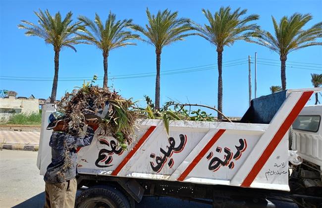  محافظ كفر الشيخ : رفع 1980 طن مخلفات بالمراكز والمدن