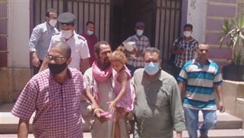   71 محضر تسول في ميادين قنا خلال حملة بالمحافظة