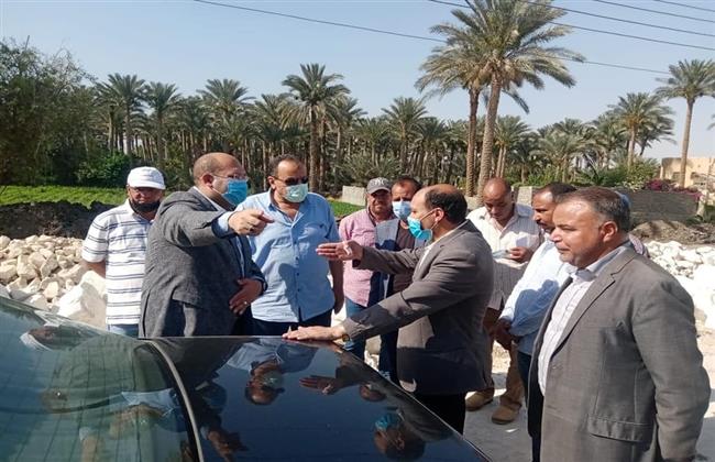 جولة ميدانية لنائب الجيزة على مشروعات الرصف والتطوير بالبدرشين