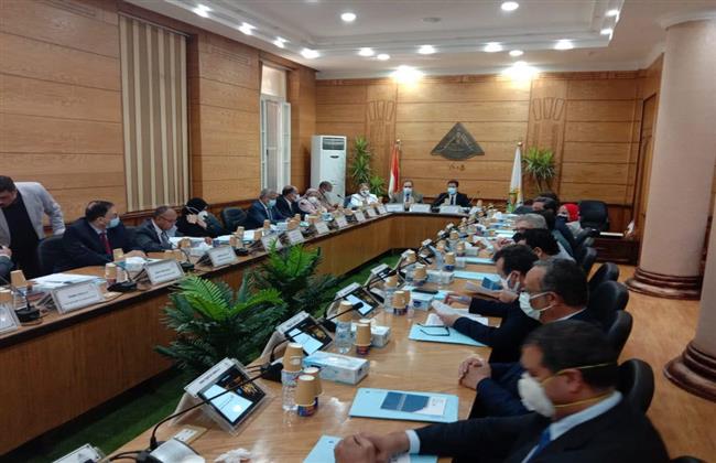 مجلس جامعة بنها يصدر عددًا من القرارات المهمة