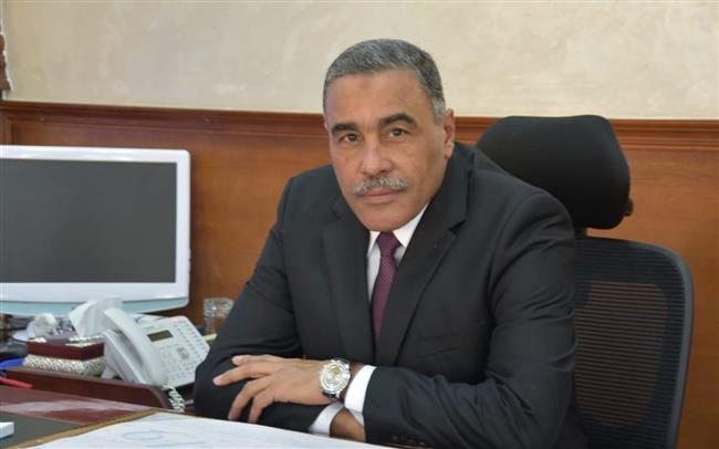 صيانة وتأمين استقرار التيار الكهربي فى مطروح